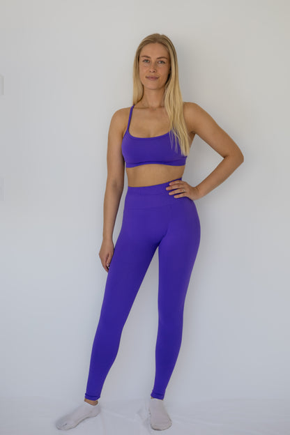 Cross back sports bra